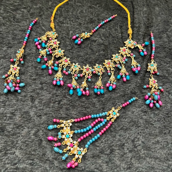Indian Pakistani jhumka tikka earrings necklace set - Picture 2 of 16